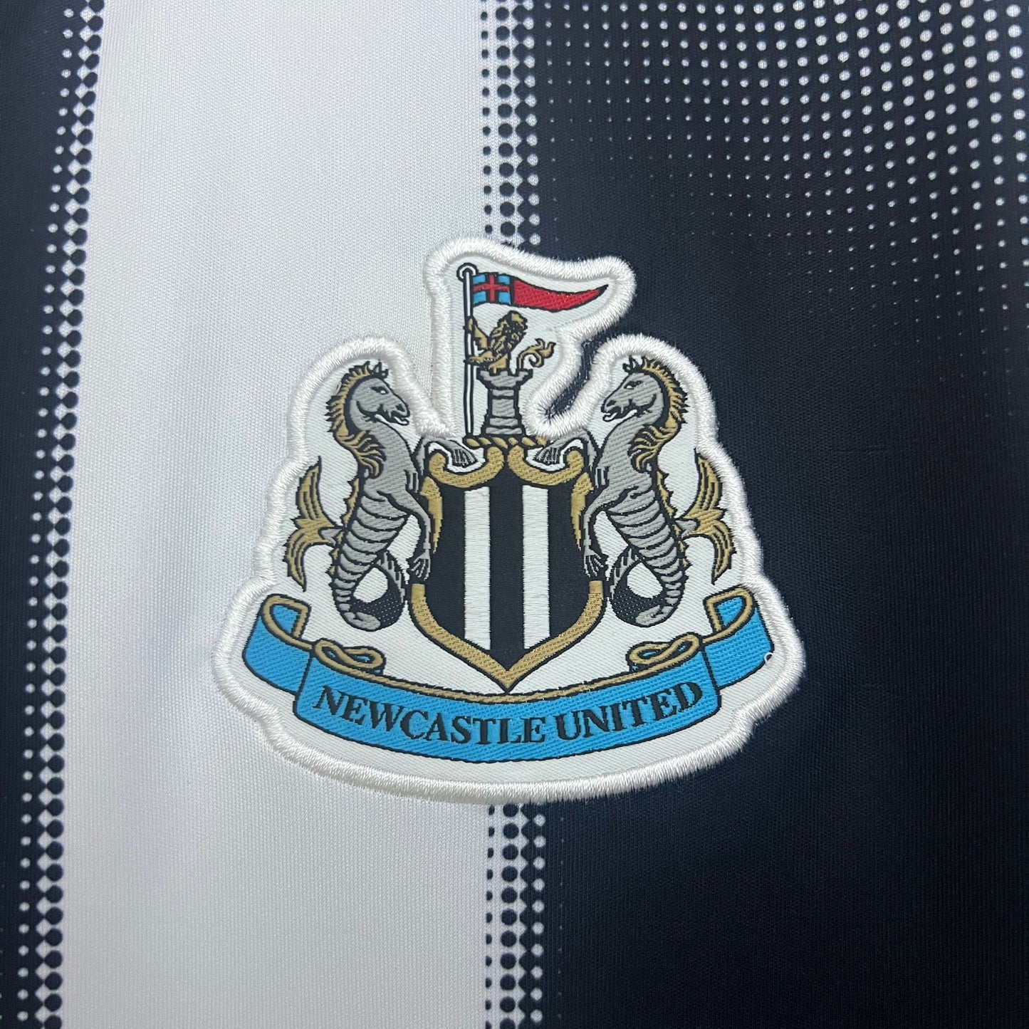 Camiseta Local Newcastle 25-26