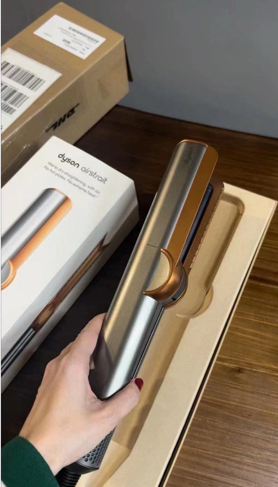Dyson Airstrait GRAY 220 volteos