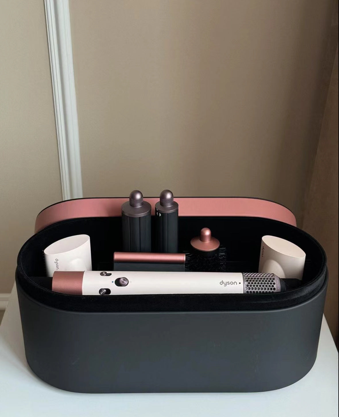 Dyson Airwrap™ i.d. – Liso + Ondulado (Ceramic Pink / Rose Gold) 220 Volteos