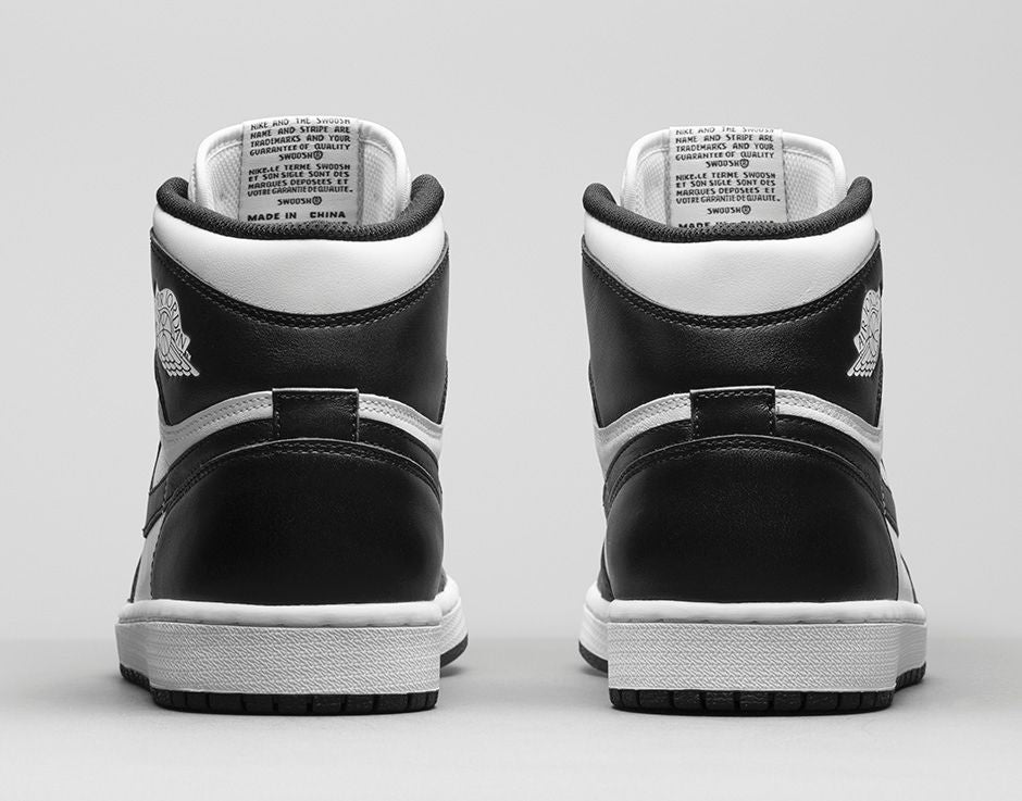 Air Jordan Retro 1 Black and White