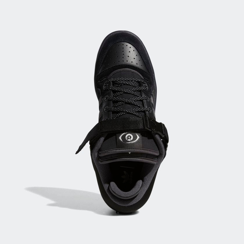 BAD BUNNY FORUM BLACK
