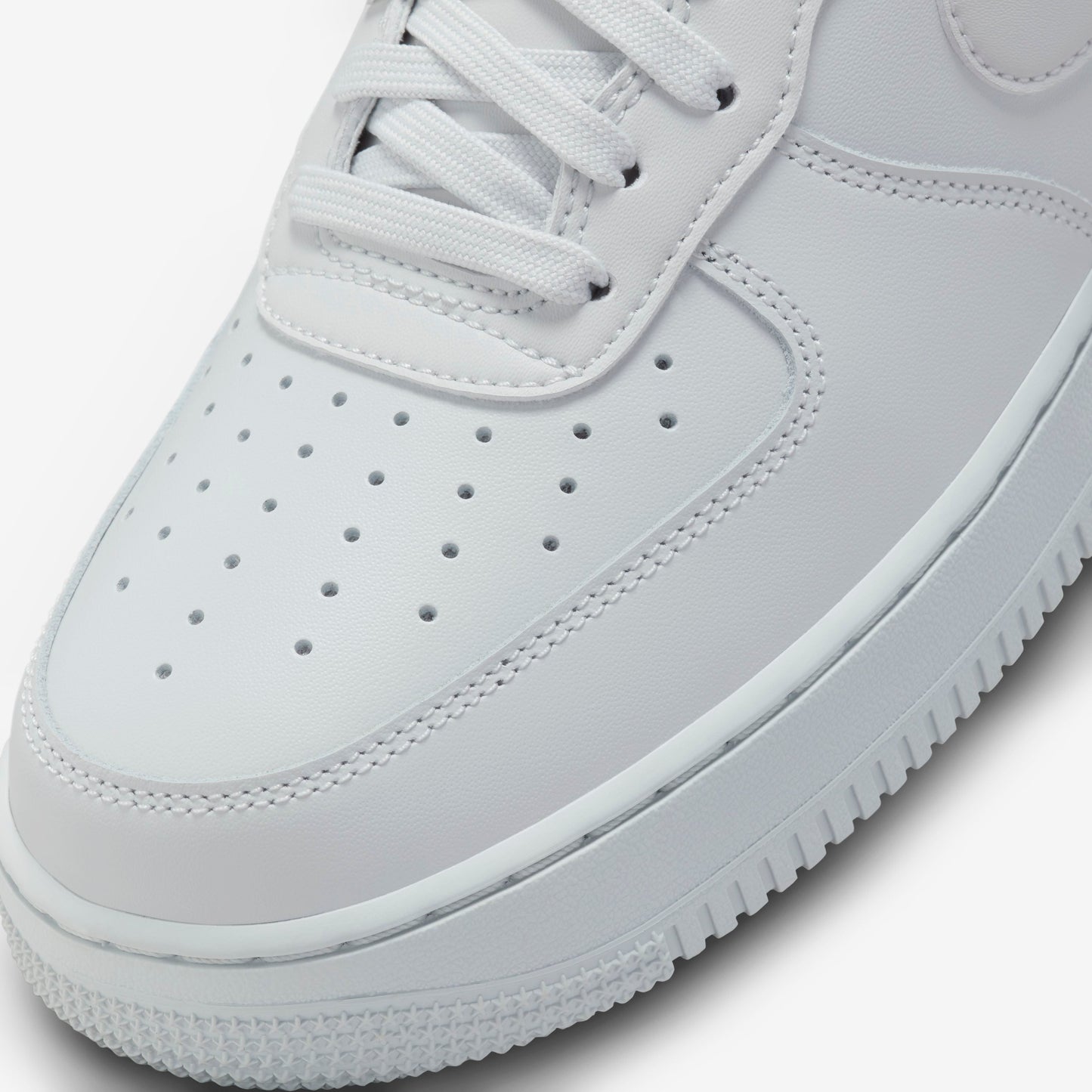 Nike Air Force 1 07 White