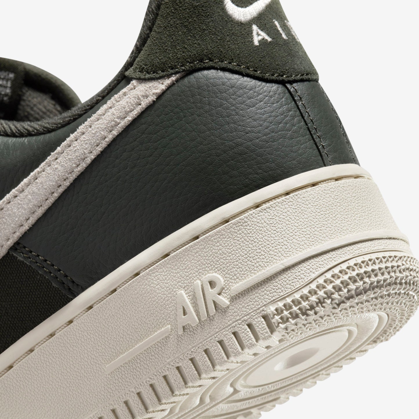 Nike Air Force 1 07 LX NBHD