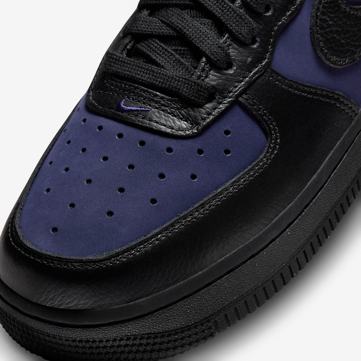 NIKE AIR FORCE 1 07 LX