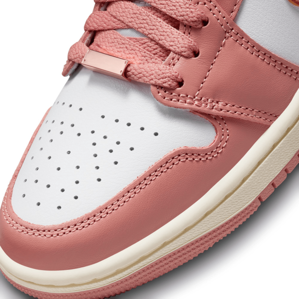 Air Jordan Retro 1 Mid SE