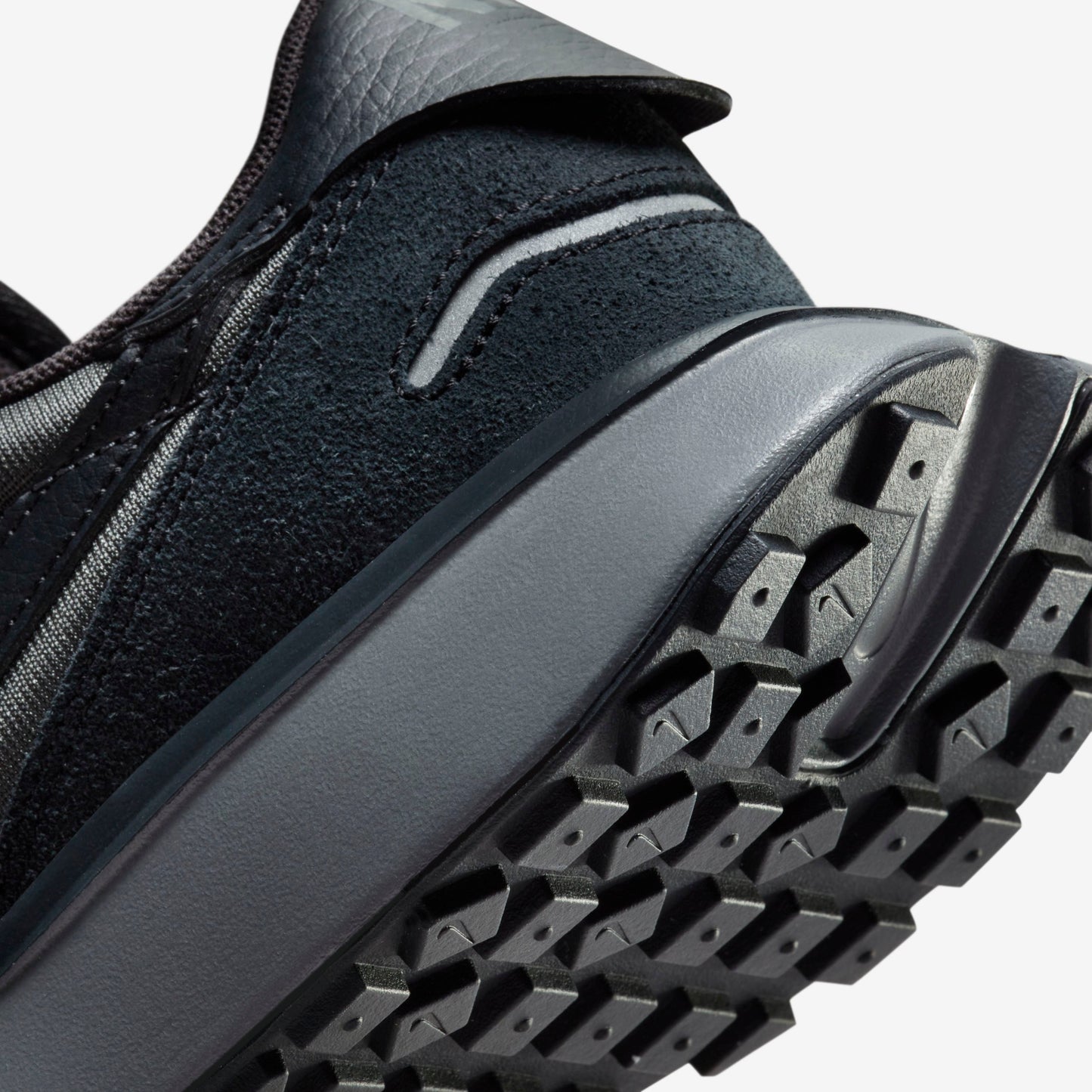 Nike Phoenix Waffle