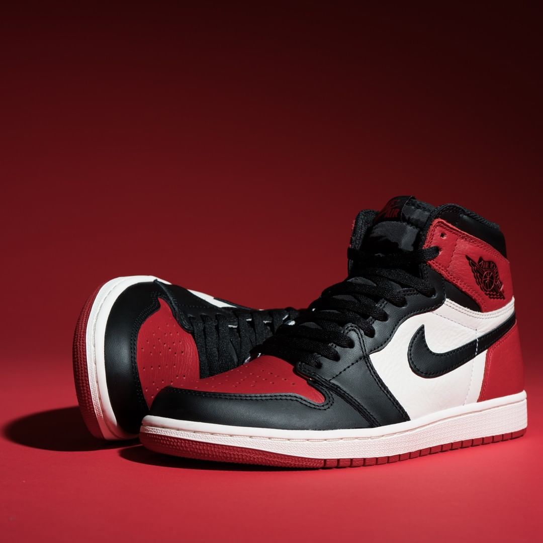 Jordan 1 Retro Bred Royal Toe