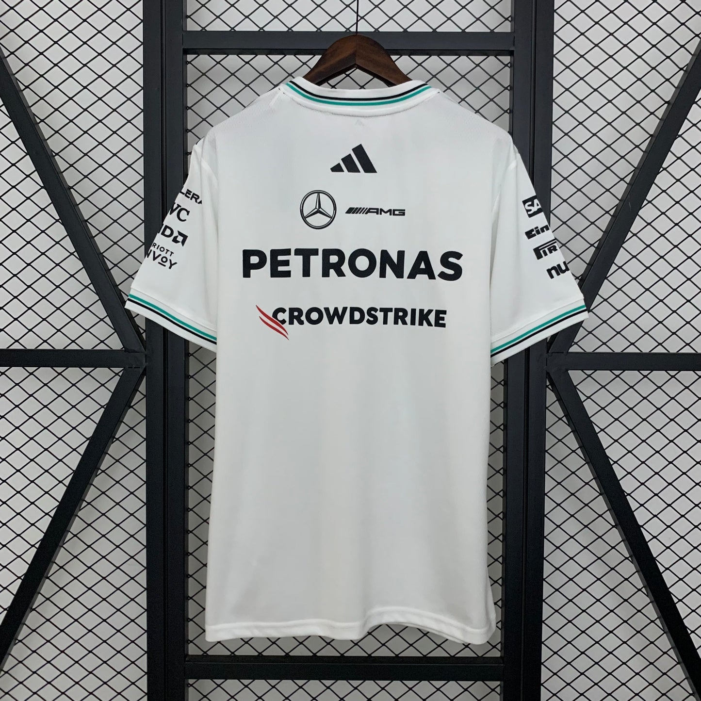 Camiseta Blanca F1 Mercedez Benz 2025