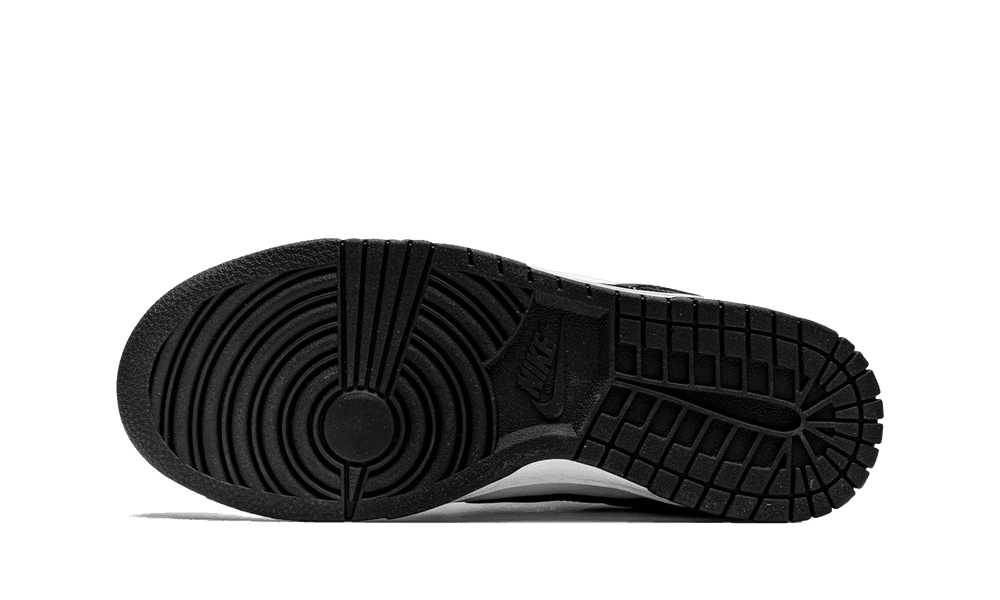 NIKE DUNK LOW BLACK AND WHITE