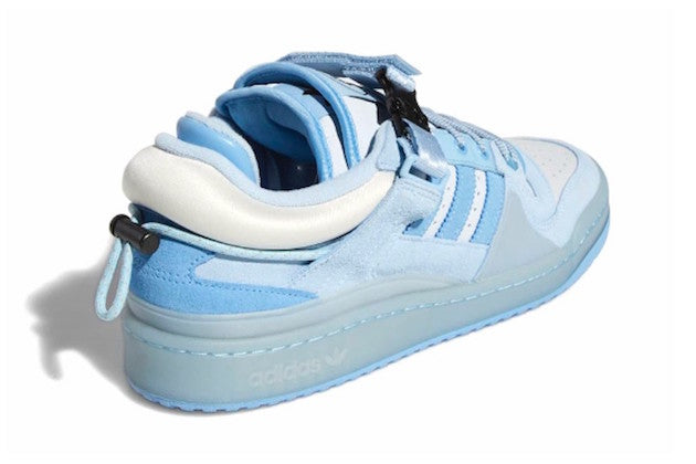 BAD BUNNY FORUM BLUE TINT