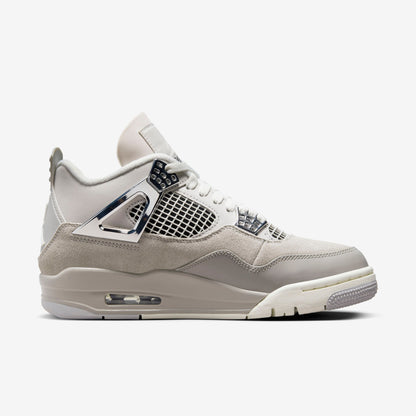 Air Jordan Retro 4 Frozen Moments