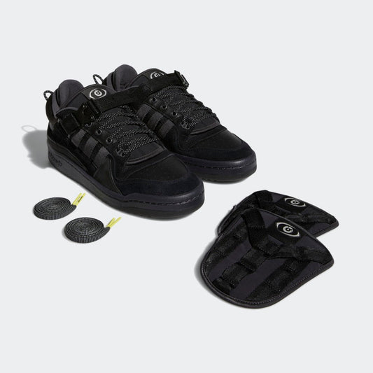 BAD BUNNY FORUM BLACK