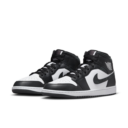 Air Jordan Retro 1 Black and White SNAKE