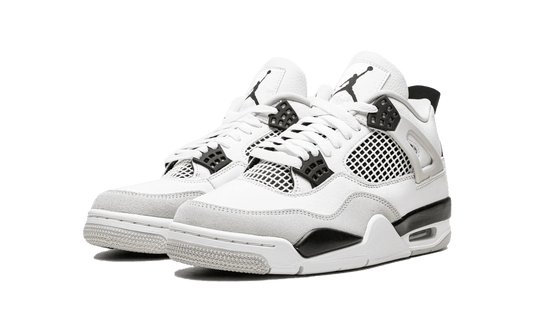 Air Jordan Retro 4 Military Black