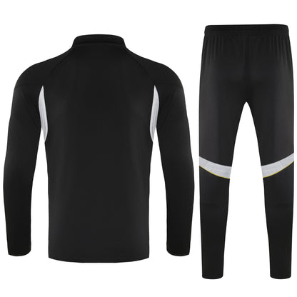 Conjunto Negro de entrenamiento 25-26 Liverpool
